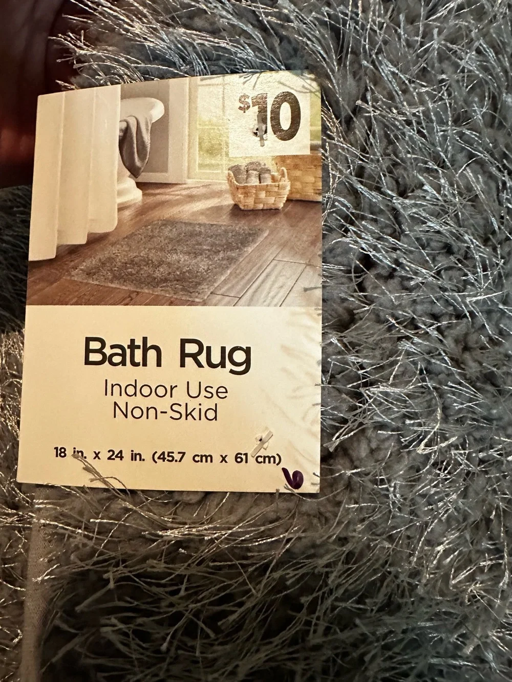 Set of 5 plush, shaggy bath rugs. NWT